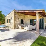Villa Segue
